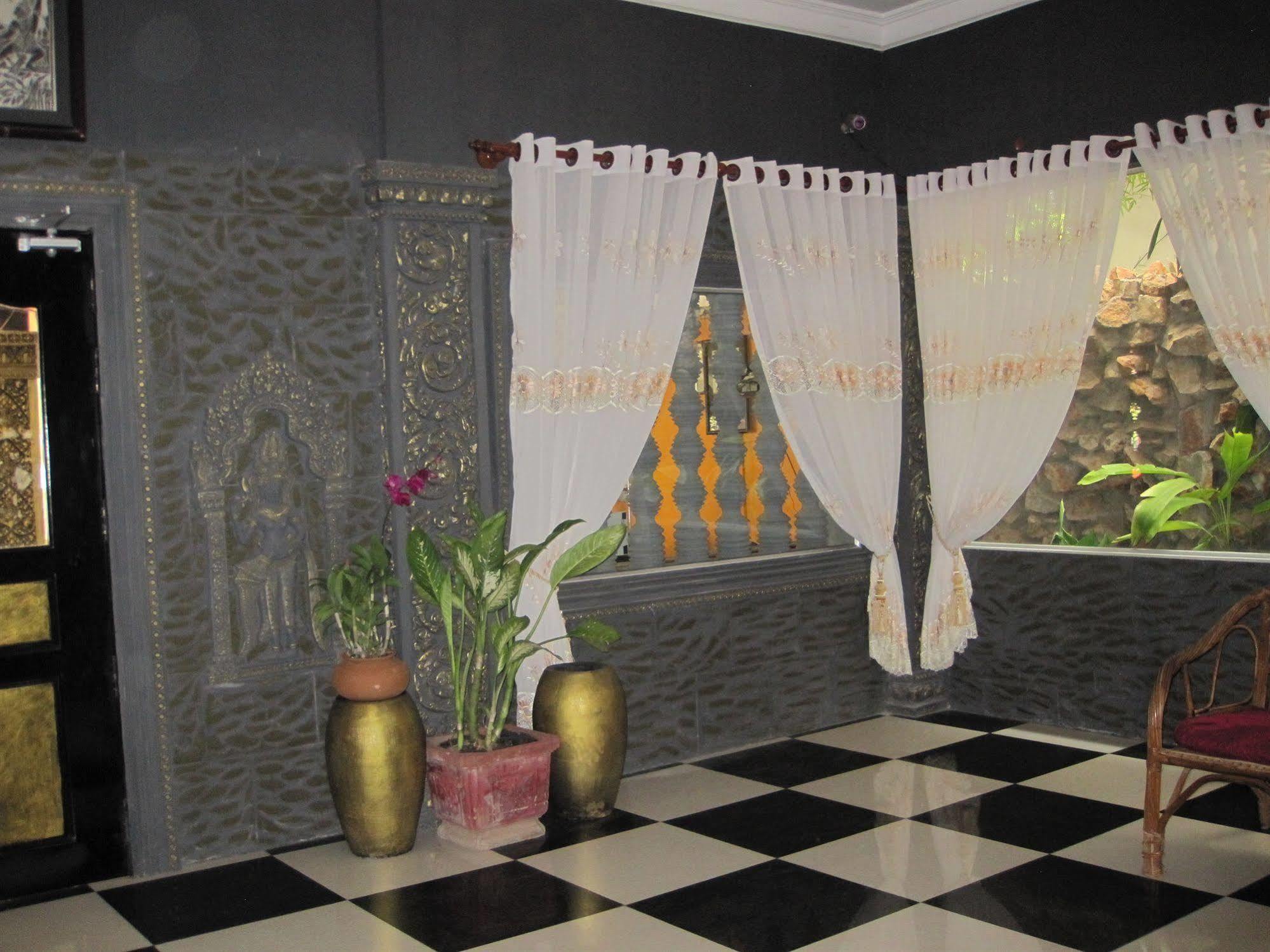 Popular Hotel & Spa Siem Reap Luaran gambar